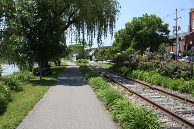 Facilities • Riverwalk/Railtrail Loop