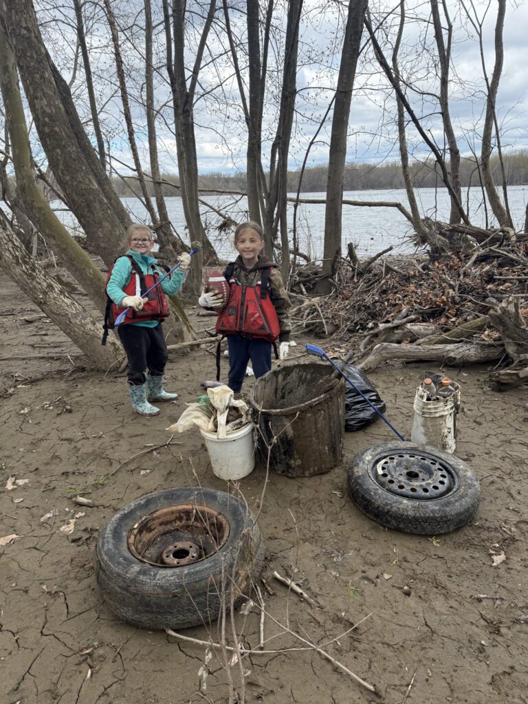 Susquehanna River Cleanup Project volunteers in Sunbury 