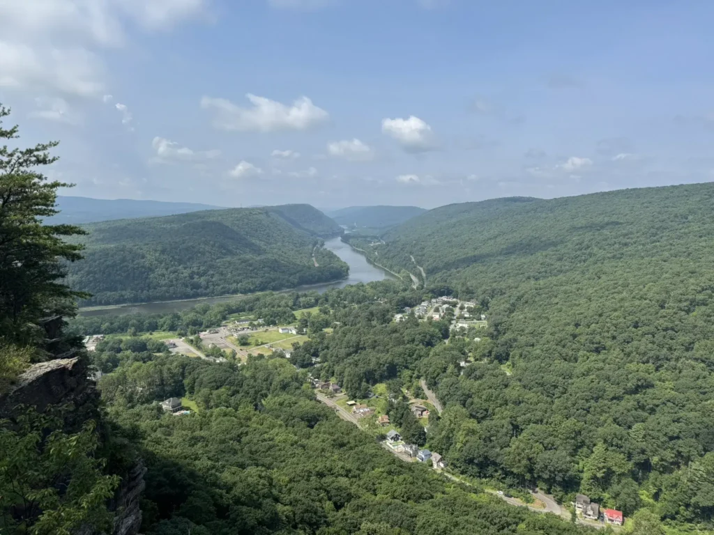 A picture of the Tilbury Knob Overlook